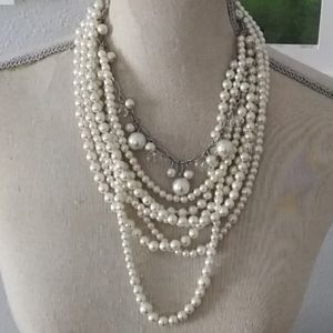 Amazing Deal!😲Beautiful Pearl & Crystal Necklace